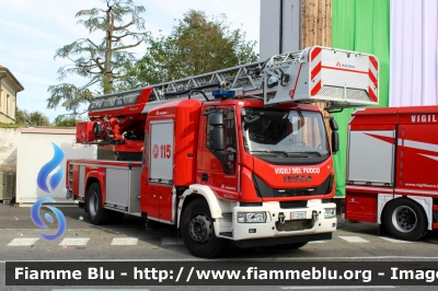 Iveco EuroCargo 180E32 IV serie
Vigili del Fuoco
Comando Provinciale di Monza
AutoScala M32L da 32 metri allestimento Magirus
VF 29751

Esposta in Occasione delle Giornate FAI d'Autunno 2023
Parole chiave: Iveco EuroCargo_180E32_IVserie