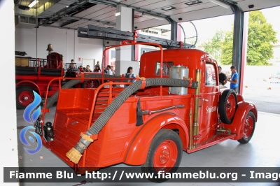 Fiat 515
Vigili del Fuoco
Comando Provinciale di Monza
Gruppo Storico Santa Barbara - Carate Brianza
Autopompa

Esposta alle giornate FAI d'autunno 2023
Parole chiave: Fiat 515