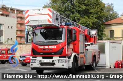 Iveco EuroCargo 180E32 IV serie 
Vigili del Fuoco
Comando Provinciale di Monza
AutoScala M32L da 32 metri allestimento Magirus
VF 27917

Esposta in Occasione delle Giornate FAI d'Autunno 2023 
Parole chiave: Iveco EuroCargo_180E32_IVserie VF27917 