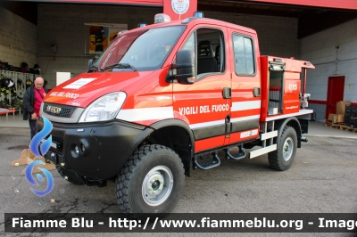 Iveco Daily 4x4 IV serie
Vigili del Fuoco
Comando Provinciale di Monza
Distaccamento Volontario di Lazzate (MB)
Allestimento Fortini
Parole chiave: Iveco Daily_4x4_IVserie