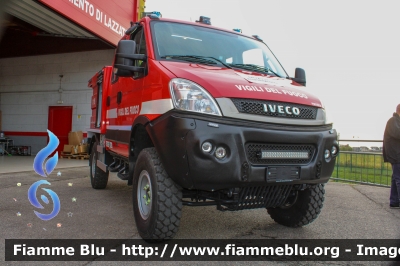 Iveco Daily 4x4 IV serie
Vigili del Fuoco
Comando Provinciale di Monza
Distaccamento Volontario di Lazzate (MB)
Allestimento Fortini
Parole chiave: Iveco Daily_4x4_IVserie