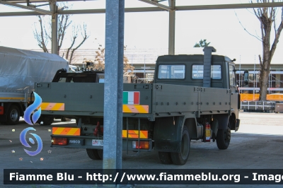 Iveco 135-17
Aeronautica Militare
Aeroporto di Ghedi - 6° Stormo
AM 10218

100° Anniversario fondazione AM
Parole chiave: Iveco 135-17 AM10218 100°_Anniversario_Fondazione_AM