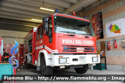 Iveco EuroFire 150E27 I serie
Vigili del Fuoco
Comando Provinciale di Verona
Distaccamento Volontario di Villafranca di Verona
AutoPompaSerbatoio
Allestimento Iveco Magirus
Ricondizionato Fortini
VF 18575
Parole chiave: Iveco EuroFire_150E27_Iserie VF18575