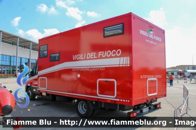 Iveco Daily VI serie restyle
Vigili del Fuoco
Comando provinciale di Bergamo
allestimento TEKNE
VF 32783
Fotografato in occasione di Pompieropoli 2024
Parole chiave: Iveco Daily_VIserie_restyle VF32783