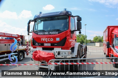 Iveco EuroCargo 150E32 4x4 IV serie 
Vigili del Fuoco
Comando Provinciale di Bergamo
Allestimento Magirus-Molinari
VF 33427
Fotografato in occasione di Pompieropoli 2024
Parole chiave: Iveco EuroCargo_150E32_4x4_IVserie VF33427