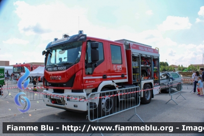 Iveco EuroCargo 120E25 IV serie City 2020
Vigili del Fuoco
Comando Provinciale di Bergamo
Distaccamento Volontario di Treviglio
AutoPompaSerbatoio allestimento Magirus
VF 31862
Parole chiave: Iveco EuroCargo_120E25_IVserie_City2020 VF31862