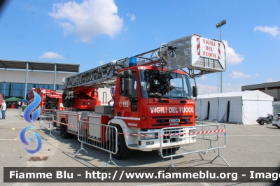 Iveco EuroFire 150E27 I serie
Vigili del Fuoco
Comando Provinciale di Bergamo
Distaccamento Volontario di Treviglio (BG)
AutoScala da 32 metri allestimento Iveco-Magirus
VF 20075
Fotografata in occasione di Pompieropoli 2024
Parole chiave: Iveco EuroFire_150E27_Iserie VF20075