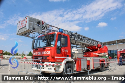 Iveco EuroFire 150E27 I serie
Vigili del Fuoco
Comando Provinciale di Bergamo
Distaccamento Volontario di Treviglio (BG)
AutoScala da 32 metri allestimento Iveco-Magirus
VF 20075
Fotografata in occasione di Pompieropoli 2024
Parole chiave: Iveco EuroFire_150E27_Iserie VF20075