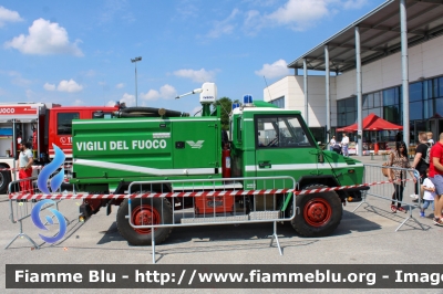 Iveco VM90 Scout
Vigili del Fuoco
Comando Provinciale di Bergamo
Distaccamento Volontrio di Treviglio
Antincendio Boschivo allestimento Iveco-Magirus
Ex Corpo Forestale dello Stato
VF 28117
Fotografato in occasione di Pompieropoli 2024
Parole chiave: Iveco VM90_Scout