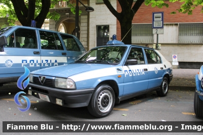 Alfa-Romeo 33 I serie
Polizia di Stato
Squadra Volante
POLIZIA 71560
Evento espositivo con ACI CLUB Lodi
Parole chiave: Alfa-Romeo 33_Iserie POLIZIA71560