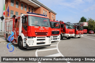 Iveco Stralis AF190S40 I serie
Vigili del Fuoco
Comando Provinciale di Lodi
AutoPompaSerbatoio
Allestito Iveco-Magirus
VF 23410
Fotografato in occasione di Polpieropoli 2024
Parole chiave: Iveco Stralis_AF190S40_Iserie VF23410