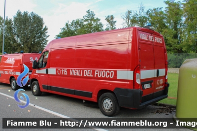 Fiat Ducato X290
Vigili del Fuoco
Comando provinciale di Lodi
VF 30603
Parole chiave: Fiat Ducato_X290 VF30603