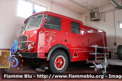 Fiat 642 N2
Vigili del Fuoco
Comando provinciale di Lodi
Gruppo storico Lodi/Sant'Angelo Lod.
Carrozzeria Bergomi
Anni '50
VF 5281
Veicolo Marciante
Parole chiave: Fiat 642_N2 VF5281