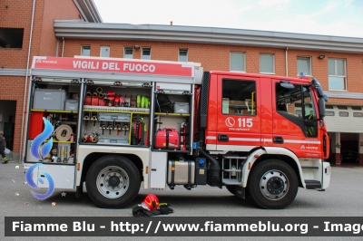 Iveco EuroCargo 120EL25 IV serie
Vigili del Fuoco
Comando Provinciale di Bari
AutoPompaSerbatoio allestimento Magirus
Ricondizionato Divitec
VF 31466
Fotografato in occasione di Pompieropoli 2024
Parole chiave: Iveco EuroCargo_120EL25_IVserie VF31466