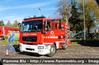 Man TGM 15.250 II serie 
Vigili del Fuoco
Comando provinciale di Brescia
APS allestimento Bai
VF 29490
Santa Barbara 2023
Parole chiave: Man TGM_15.250_IIserie VF29490