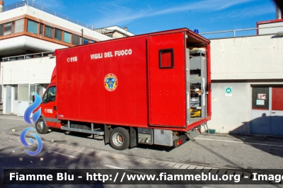 Iveco Daily III serie
Vigili del Fuoco
Comando Provinciale di Brescia
Nucleo NBCR
VF 22795
Parole chiave: Iveco Daily_IIIserie VF22795