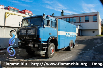 Iveco 190-30 4x4
Polizia di Stato
Reparto Mobile Padova
nuova livrea
POLIZIA A7043
Santa Barbara 2023
Parole chiave: Iveco 190.30_4x4 POLIZIAA7043