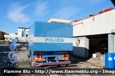 Iveco 190-30 4x4
Polizia di Stato
Reparto Mobile Padova
nuova livrea
POLIZIA A7043
Santa Barbara 2023
Parole chiave: Iveco 190.30_4x4 POLIZIAA7043