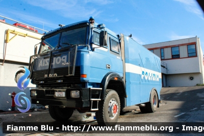 Iveco 190-30 4x4
Polizia di Stato
Reparto Mobile Padova
nuova livrea
POLIZIA A7043
Santa Barbara 2023
Parole chiave: Iveco 190.30_4x4 POLIZIAA7043