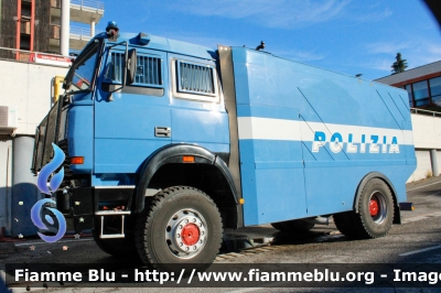 Iveco 190-30 4x4
Polizia di Stato
Reparto Mobile Padova
nuova livrea
POLIZIA A7043
Santa Barbara 2023
Parole chiave: Iveco 190.30_4x4 POLIZIAA7043