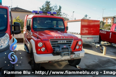 Iveco Massif Double Cab
Vigili del Fuoco
Comando Provinciale di Brescia
Allestimento Iveco-Magirus
VF 26184
Parole chiave: Iveco Massif_Double_Cab VF26184