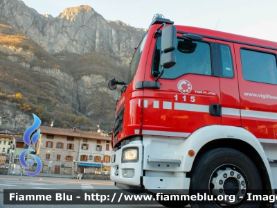 Man TGM 15.250 II serie 
Vigili del Fuoco
Comando provinciale di Brescia
Distaccamento Permanente di Darfo Boario Terme
APS allestimento Bai
VF 30091
Parole chiave: Man TGM_15.250_IIserie VF30091