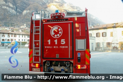 Scania P370 III serie 
Vigili del Fuoco
Comando Provinciale di Brescia
Distaccamento Permanente di Darfo Boario Terme
AutoBottePompa Allestimento Bai
VF 32398
Parole chiave: Scania P370_IIIserie VF32398