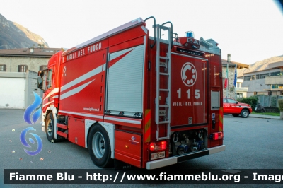 Scania P370 III serie 
Vigili del Fuoco
Comando Provinciale di Brescia
Distaccamento Permanente di Darfo Boario Terme
AutoBottePompa Allestimento Bai
VF 32398
Parole chiave: Scania P370_IIIserie VF32398