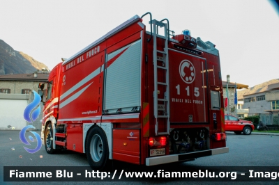 Scania P370 III serie 
Vigili del Fuoco
Comando Provinciale di Brescia
Distaccamento Permanente di Darfo Boario Terme
AutoBottePompa Allestimento Bai
VF 32398
Parole chiave: Scania P370_IIIserie VF32398