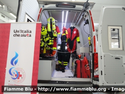 Iveco Daily VI serie restyle
Croce Rossa Italiana
C.O.N.E.
Centro Operativo Nazionale Emergenze
Nucleo OPSA/Sommozzatori
Allestimento Divitec
CRI 274 AG
In esposizione al Reas 2021
Parole chiave: Iveco Daily_VIserie_restyle CRI274AG Reas_2021