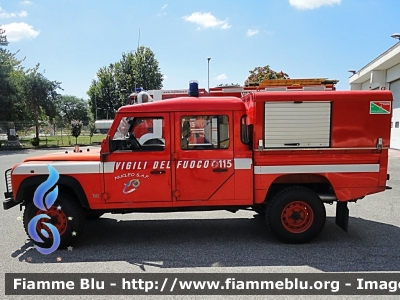 Land Rover Defender 130
Vigili del Fuoco
Comando Provinciale di Cremona
Nucleo Speleo Alpino Fluviale
VF 19347
Parole chiave: Land-Rover Defender_130 VF19347