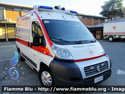 Fiat Ducato X250
Croce Rossa Italiana
Comitato Provinciale di Piacenza
Allestita Aricar
Ricondizionata Nucleo OPSA
Operatori Polivalenti Soccorso in Acqua
CRI 864 AA
Parole chiave: Fiat Ducato_X250 CRI864AA