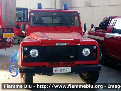 Land Rover Defender 90 pickup
Vigili del Fuoco
Comando Provinciale di Piacenza
Distaccamento Permanete di Castel Sangiovanni (PC)
VF 23870
Parole chiave: Land-Rover Defender_90_pickup VF23870