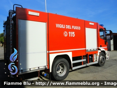 Iveco EuroCargo 180E30 III serie
Vigili del Fuoco
Comando Provinciale di Cremona
Distaccamento Permanente di Crema (CR)
AutoBottePompa allestimento Iveco-Magirus
VF 26432
Parole chiave: Iveco EuroCargo_180E30_IIIserie VF26432