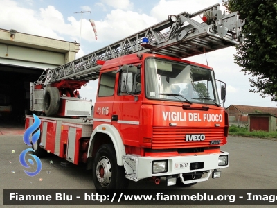 Iveco 190-26
Vigili del Fuoco
Comando Provinciale di Cremona
Distaccamento Permanente di Crema (CR)
AutoScala allestimento Iveco Magirus
Ricondizionata Fortini
VF 16767
Parole chiave: Iveco 190-26 VF16767