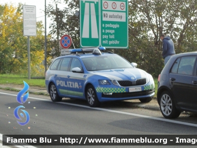 Skoda Octavia Wagon V serie
Polizia di Stato
Polizia Autostradale in servizio sulla rete Autostrade per l'Italia
Allestimento Focaccia
Decorazione Grafica Artlantis
Con nuova decorazione
POLIZIA M3793
Parole chiave: Skoda Octavia_Wagon_Vserie POLIZIAM3793 mille_miglia_2020