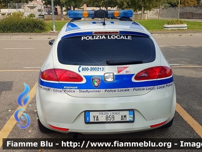 Seat Leon II serie
Polizia Locale
Unione Valnure Valchero (PC)
Allestimento Bertazzoni
Auto proveniente da Confisca
Polizia Locale YA 859 AM
Parole chiave: Seat Leon_IIserie PoliziaLocaleYA859AM