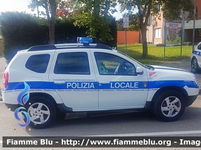 Dacia Duster I serie
Polizia Locale
Unione Valnure Valchero (PC)
Allestimento Bertazzoni
Auto proveniente da Confisca
Polizia Locale YA 063 AK
Parole chiave: Dacia Duster_Iserie PoliziaLocaleYA063AK