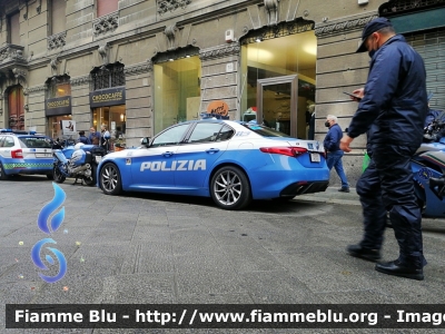 Alfa Romeo Nuova Giulia Q4
Polizia di Stato
Polizia Stradale
POLIZIA M2700
in scorta al Giro d'Italia 2021
Vettura "1"
Parole chiave: Alfa-Romeo Nuova_Giulia_Q4 POLIZIAM2700 giro_italia_2021