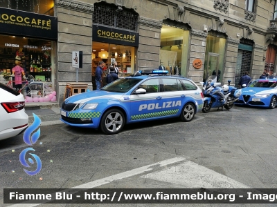 Skoda Octavia Wagon V serie
Polizia di Stato
Polizia Stradale
Allestimento Focaccia
Decorazione Grafica Artlantis
POLIZIA M5127
in scorta al Giro d'Italia 2021
Parole chiave: Skoda Octavia_Wagon_Vserie POLIZIAM5127