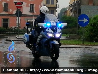 Yamaha FJR 1300 II serie
Polizia di Stato
Polizia Stradale
Allestimento Elevox
Moto '9'
POLIZIA G3110
in scorta al Giro d'Italia 2021
Parole chiave: Yamaha FJR_1300_IIserie giro_italia_2021