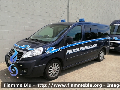 Fiat Scudo IV serie
Polizia Penitenziaria
Automezzo Traduzione detenuti
POLIZIA PENITENZIARIA 833 AF
Parole chiave: Fiat Scudo_IVserie POLIZIAPENITENZIARIA833AF