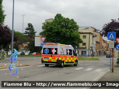 Fiat Ducato X290
P.A. Croce Bianca Piacenza
Allestimento Vision
Donato per emergenza Covid-19
Parole chiave: Fiat Ducato_X290 Ambulanza