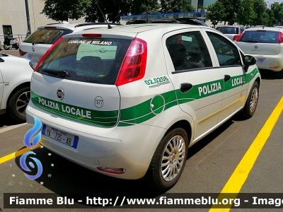 Fiat Punto VI serie
Polizia Locale
Comune di Milano
Allestimento Focaccia
POLIZIA LOCALE YA 725 AB
Parole chiave: Fiat Punto_VIserie POLIZIALOCALEYA725AB