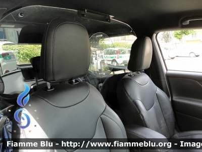 Jeep Renegade restyle
Polizia Locale
Provincia di Lodi
particolare cellula di sicurezza
Allestita Ciabili
POLIZIA LOCALE YA 858 AP
Parole chiave: Jeep Renegade_restyle POLIZIALOCALEYA858AP