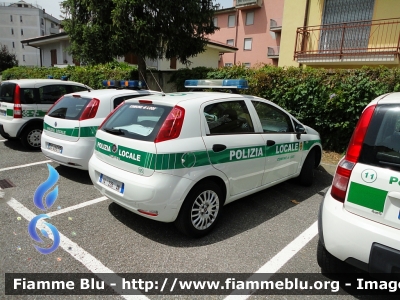 Fiat Punto IV serie
Polizia Locale
Comune di Lodi
Allestimento Bertazzoni
POLIZIA LOCALE YA 228 AN
Parole chiave: Fiat Punto_IVserie POLIZIALOCALEYA228AN