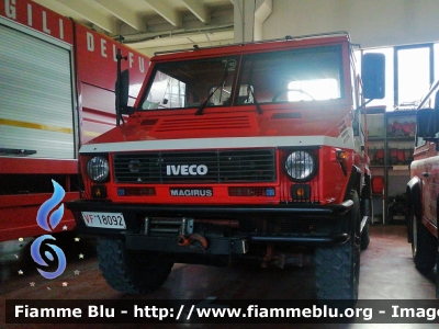 Iveco VM90
Vigili del Fuoco
Comando Provinciale di Savona
Distaccamento Permanente di Finale Ligure (SV)
Allestimento Iveco-Magirus
VF 18092
Parole chiave: Iveco VM90 VF18043