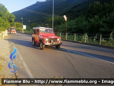 Land Rover Defender 90
Vigili del Fuoco
Comando Provinciale di Savona
Distaccamento Permanente di Finale Ligure (SV)
VF 21534
Parole chiave: Land-Rover Defender_90 VF21534