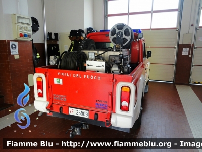 Iveco Massif Pickup
Vigili Del Fuoco
Comando Provinciale di Lodi
Distaccamento Volontario di Sant'Angelo Lodigiano
Allestimento Iveco-Magirus
Ricondizionato Fortini
VF 25809
Parole chiave: Iveco Massif_Pickup VF25809