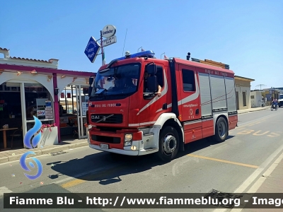 Volvo FL 290 III serie
Vigili del Fuoco
Comando Provinciale di Rimini
AutoPompaSerbatoio allestimento BAI
VF 26307
Parole chiave: Volvo FL_290_IIIserie VF26307